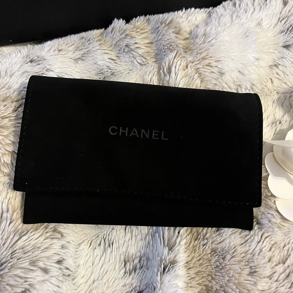 CHANEL good bag